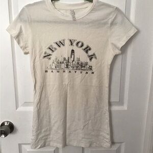 Old Navy White Fitted Short Sleeve Tee